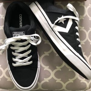 NIB: Converse All-Star Shoes in Black